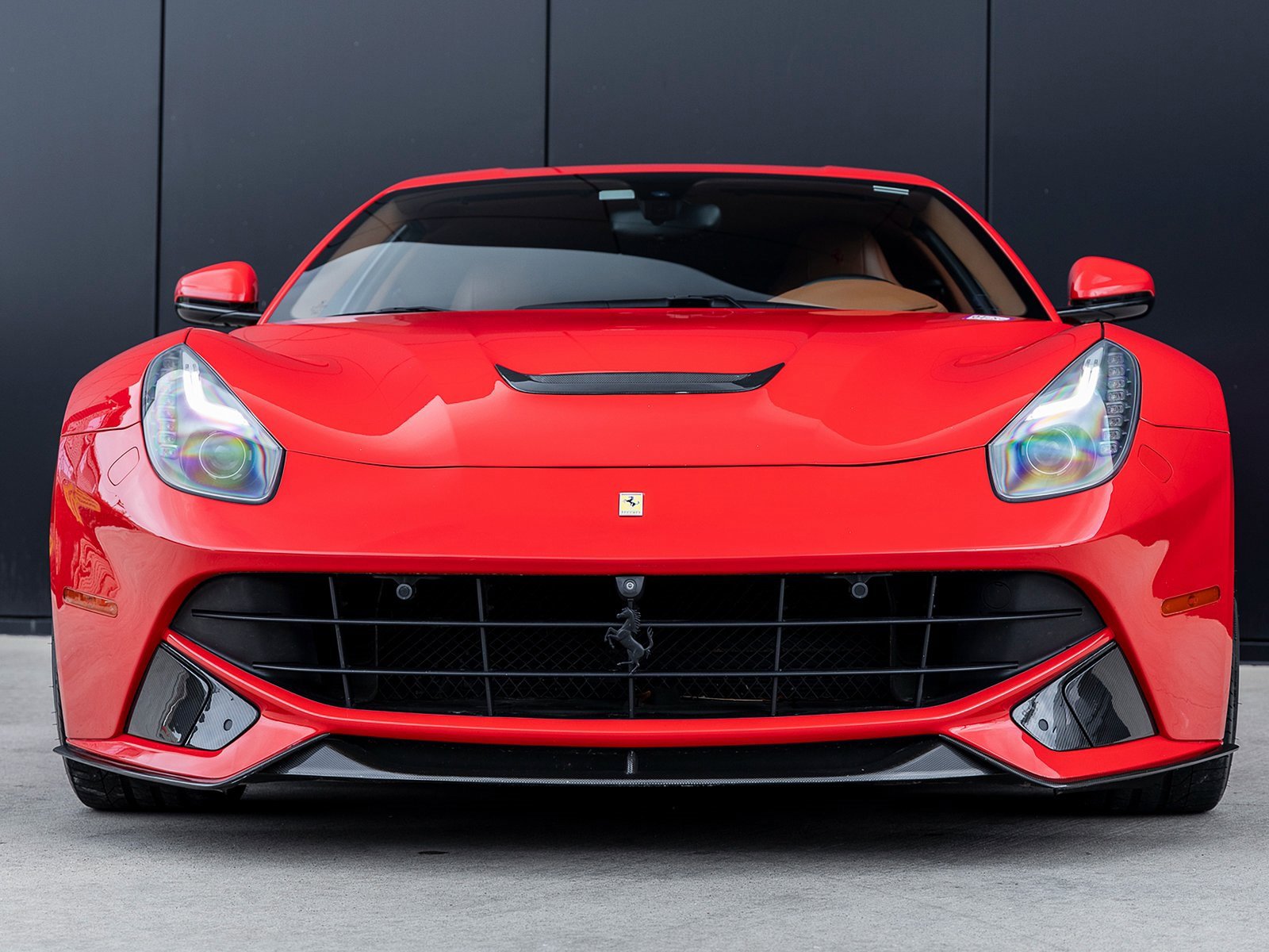 Used 2014 Ferrari F12 Berlinetta image 4