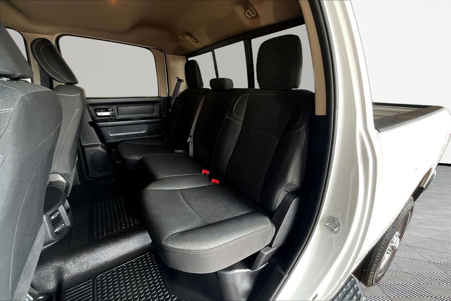 Used 2019 RAM 3500 Tradesman image 20