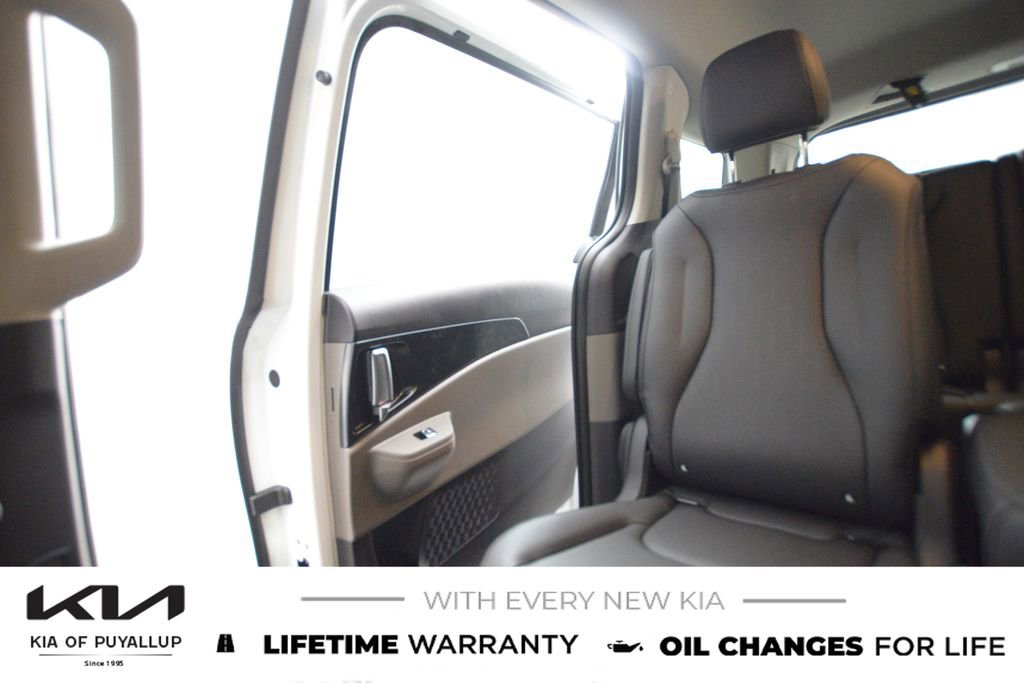 New 2026 Kia Carnival LXS image 13