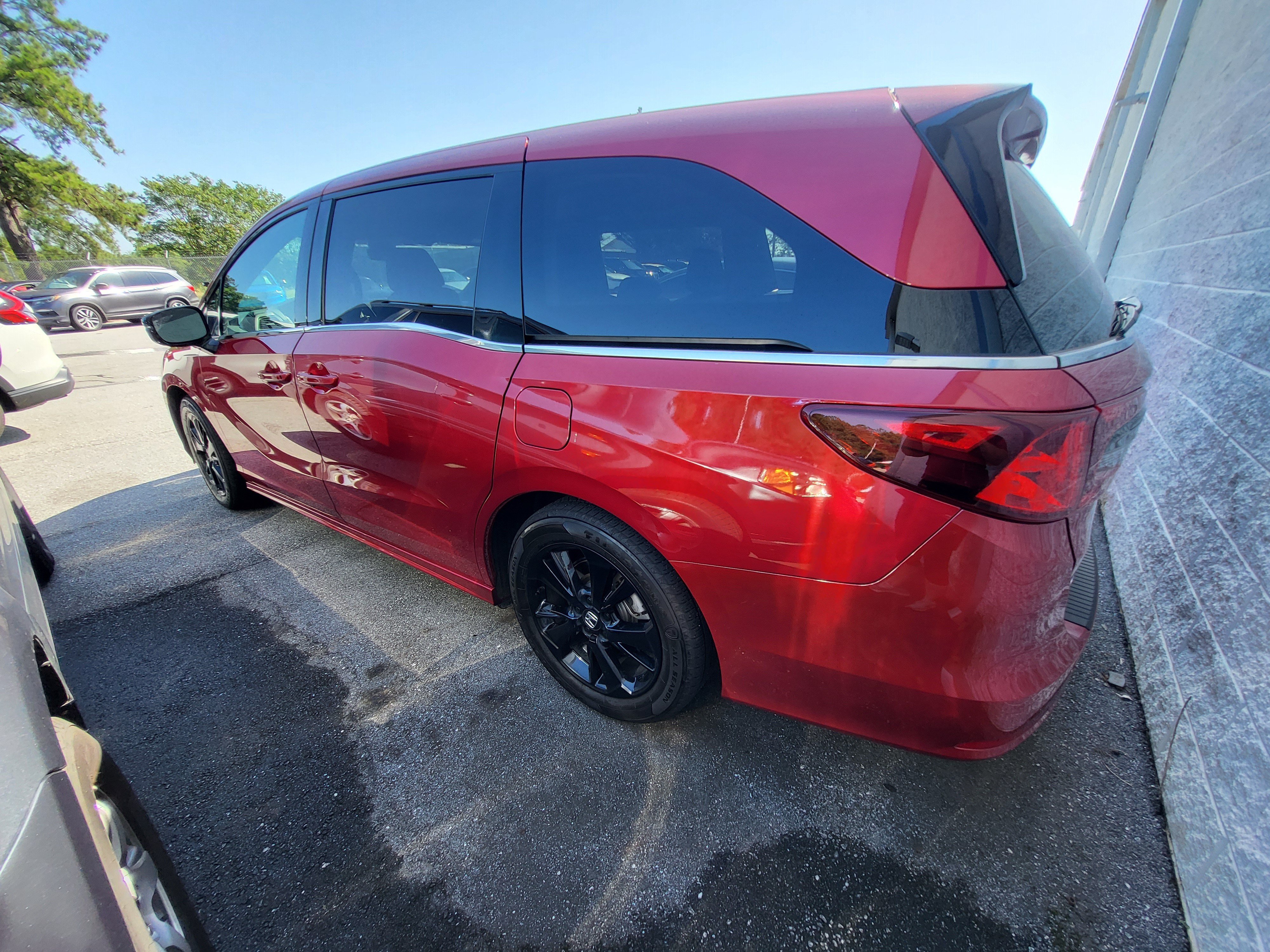 Used 2024 Honda Odyssey Sport image 5