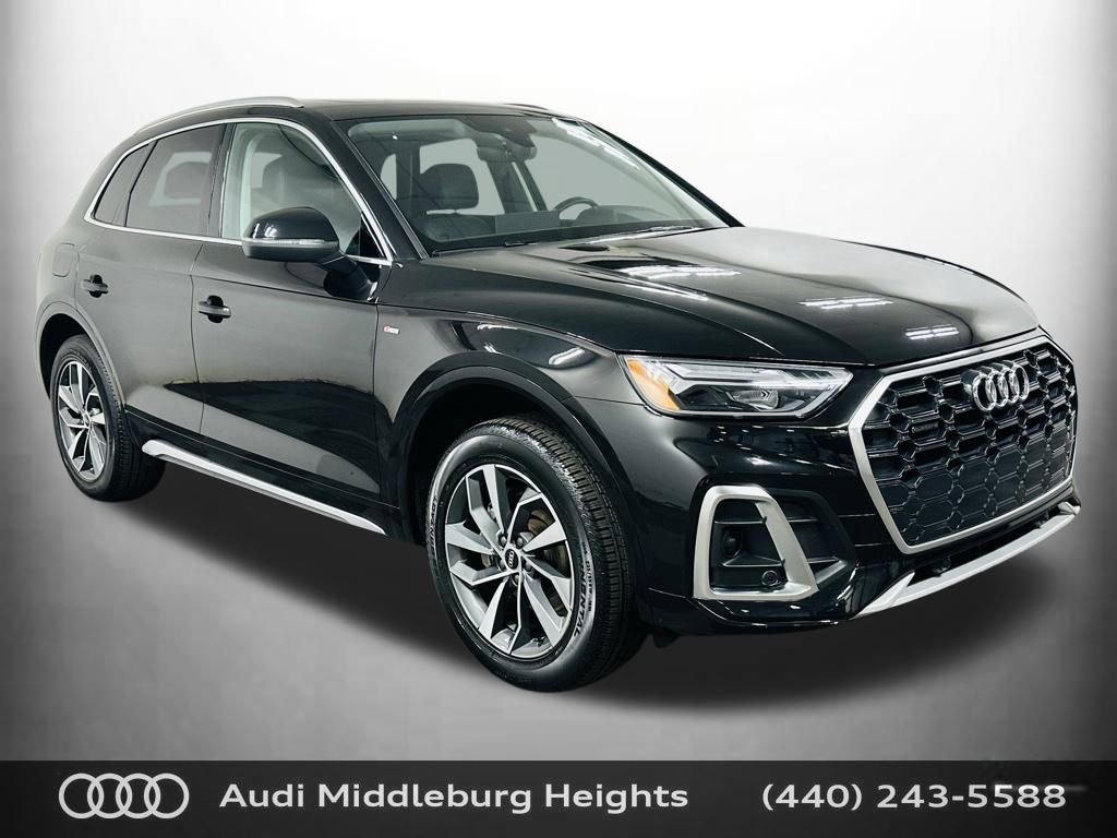 Certified 2023 Audi Q5 2.0T Premium w/ Convenience Package image 1