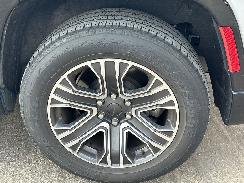 Used 2024 Jeep Wagoneer Series II w/ Flexible Seating Group RWD image 19