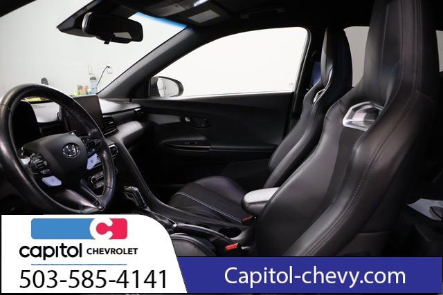 Used 2022 Hyundai Veloster N FWD image 13