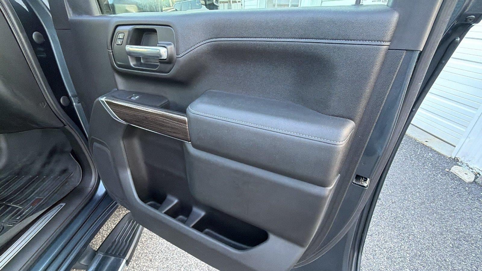 Used 2020 Chevrolet Silverado 2500 LT w/ All Star Edition AWD/4WD image 17