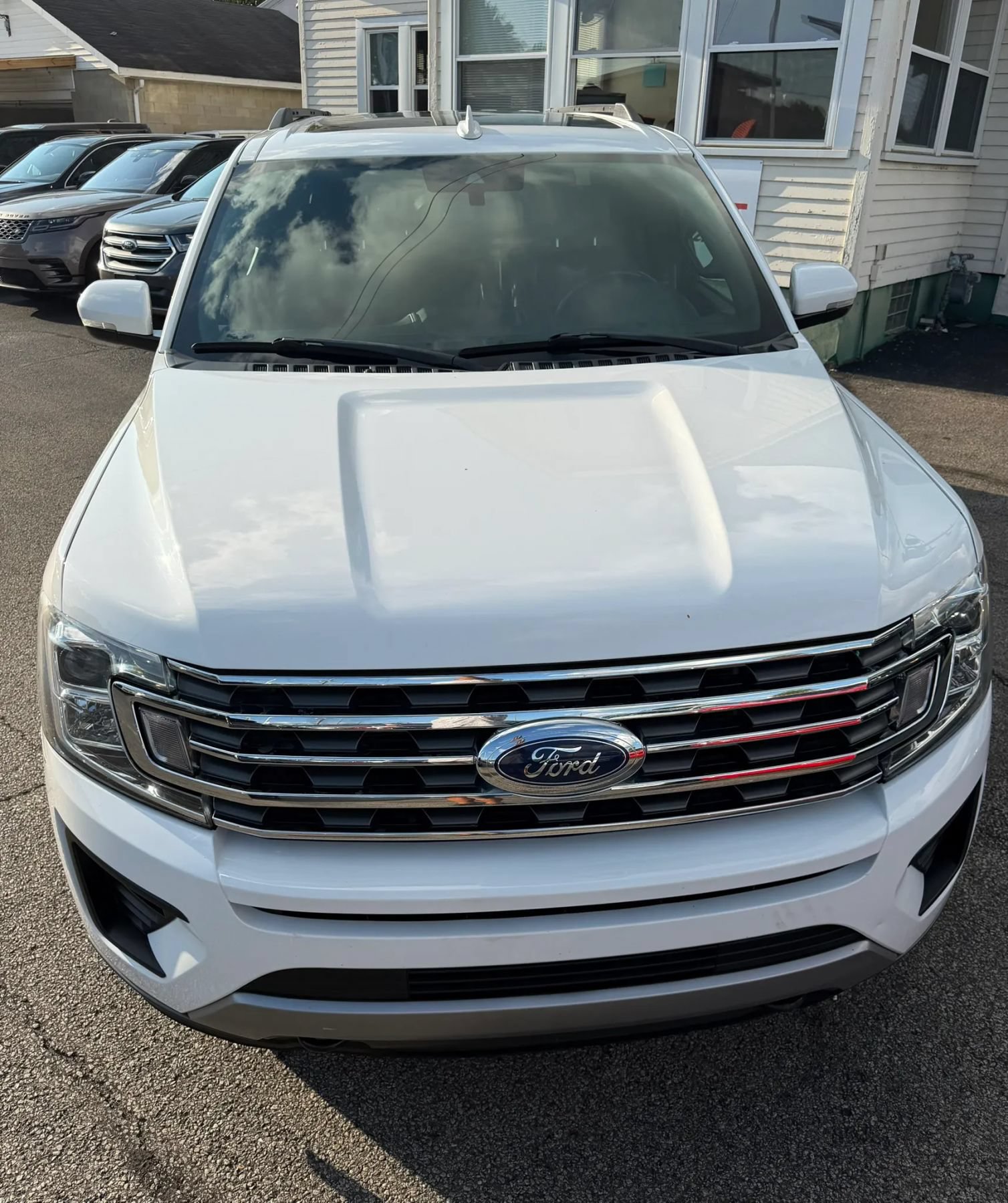 Used 2020 Ford Expedition Max XLT w/ Equipment Group 202A AWD/4WD image 23