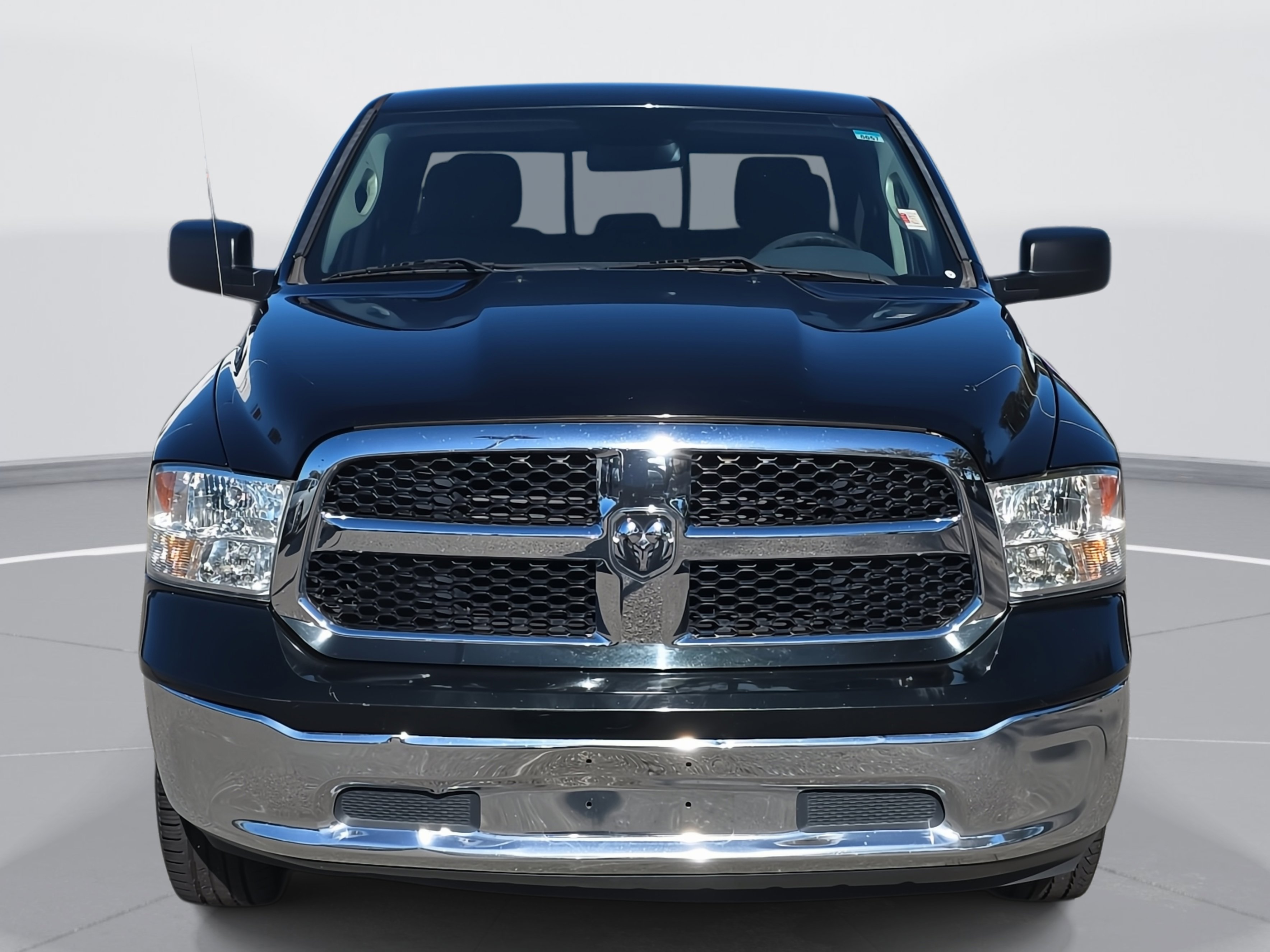 Used 2016 RAM 1500 Classic SLT image 2