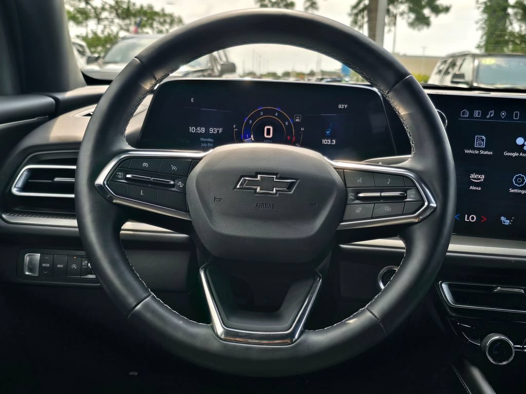 Used 2024 Chevrolet Traverse LT w/ Midnight/Sport Edition AWD/4WD image 14