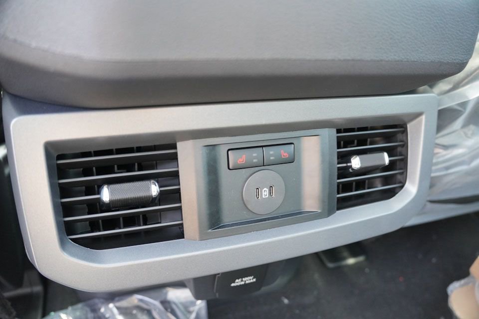 New 2026 Ford F350 Lariat w/ Lariat Ultimate Package image 13