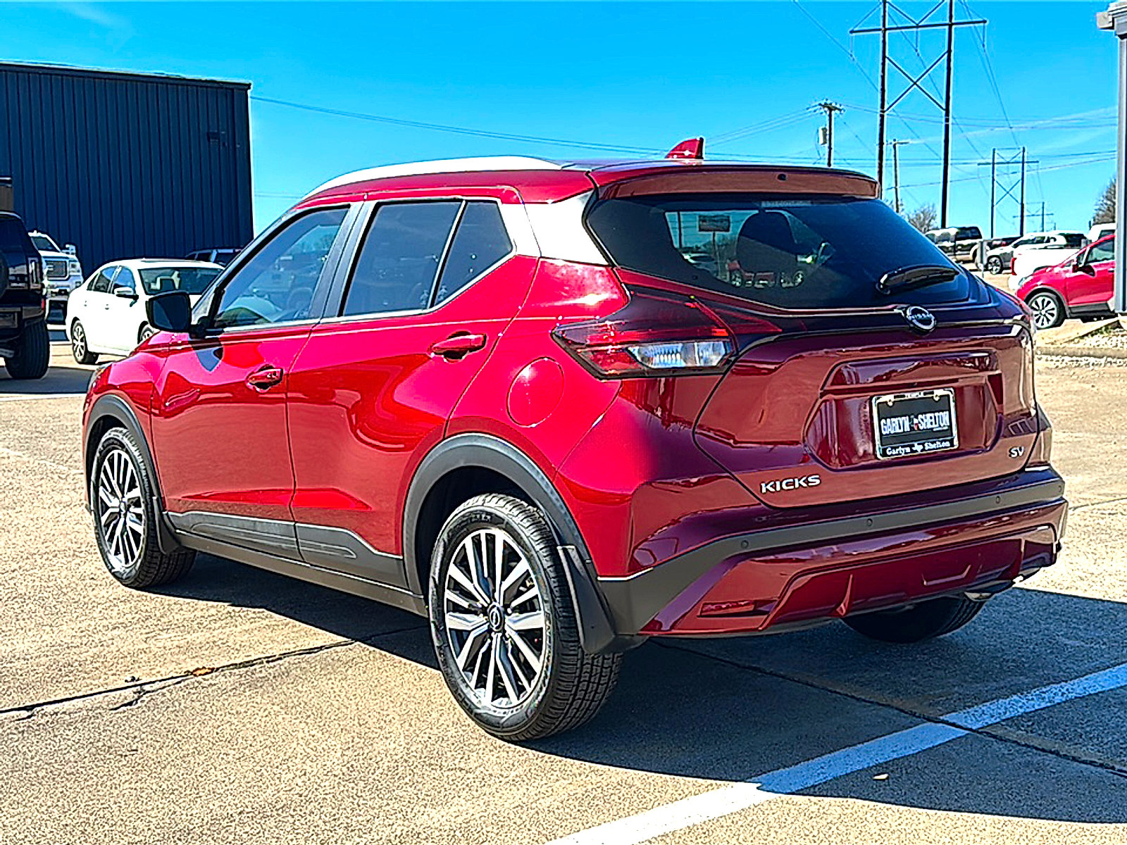 Used 2023 Nissan Kicks SV image 6