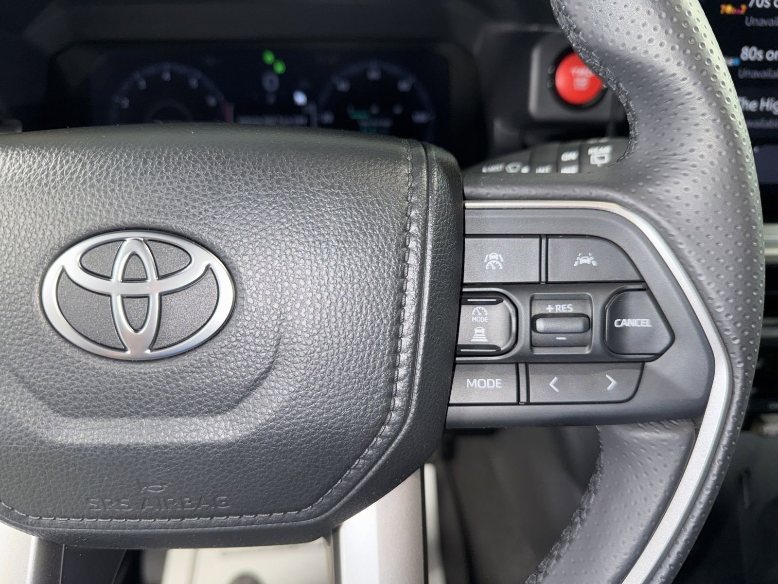 Used 2026 Toyota 4Runner TRD Off-Road Premium AWD/4WD image 32
