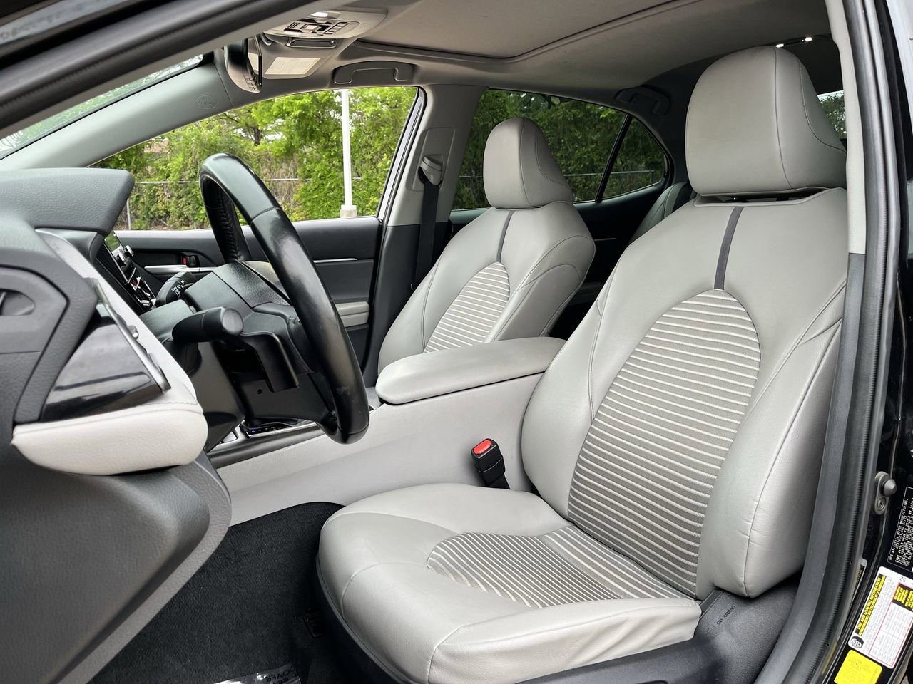 Used 2023 Toyota Camry SE w/ Audio Upgrade Package FWD image 23