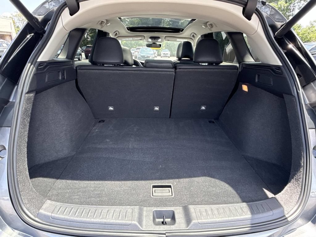Used 2024 INFINITI QX50 Luxe w/ Accent Package AWD/4WD image 21