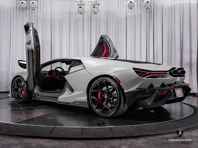 Used 2024 Lamborghini Revuelto AWD/4WD image 16