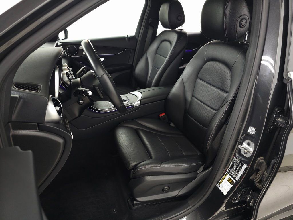 Used 2022 Mercedes-Benz GLC 300 4MATIC image 17