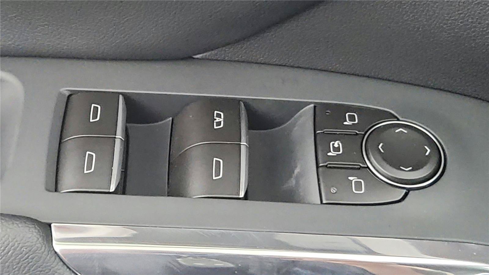 New 2026 Chevrolet Traverse RS AWD/4WD image 11