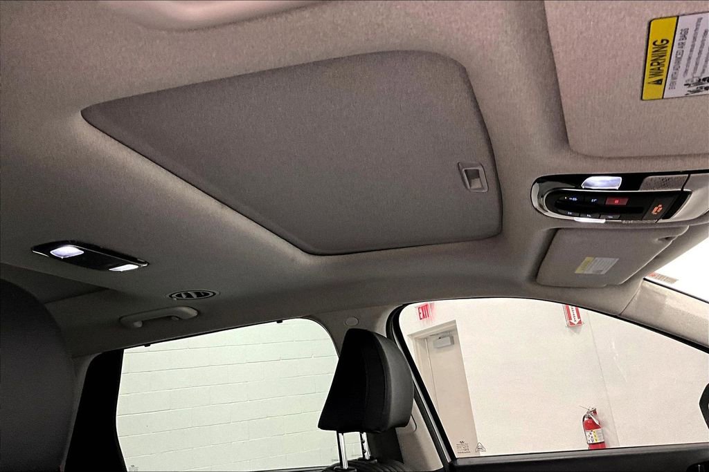 Used 2024 Hyundai Palisade Limited image 19