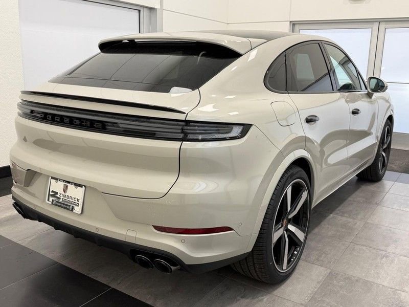 New 2026 Porsche Cayenne Coupe AWD/4WD image 7