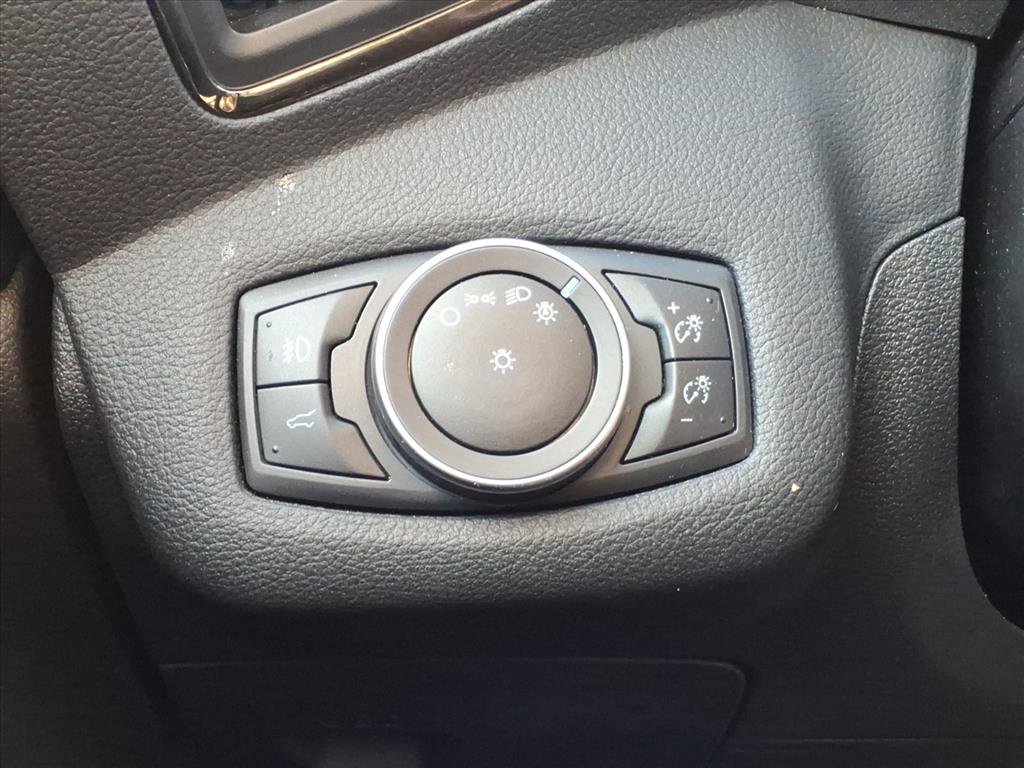 Used 2018 Ford Escape SEL image 22