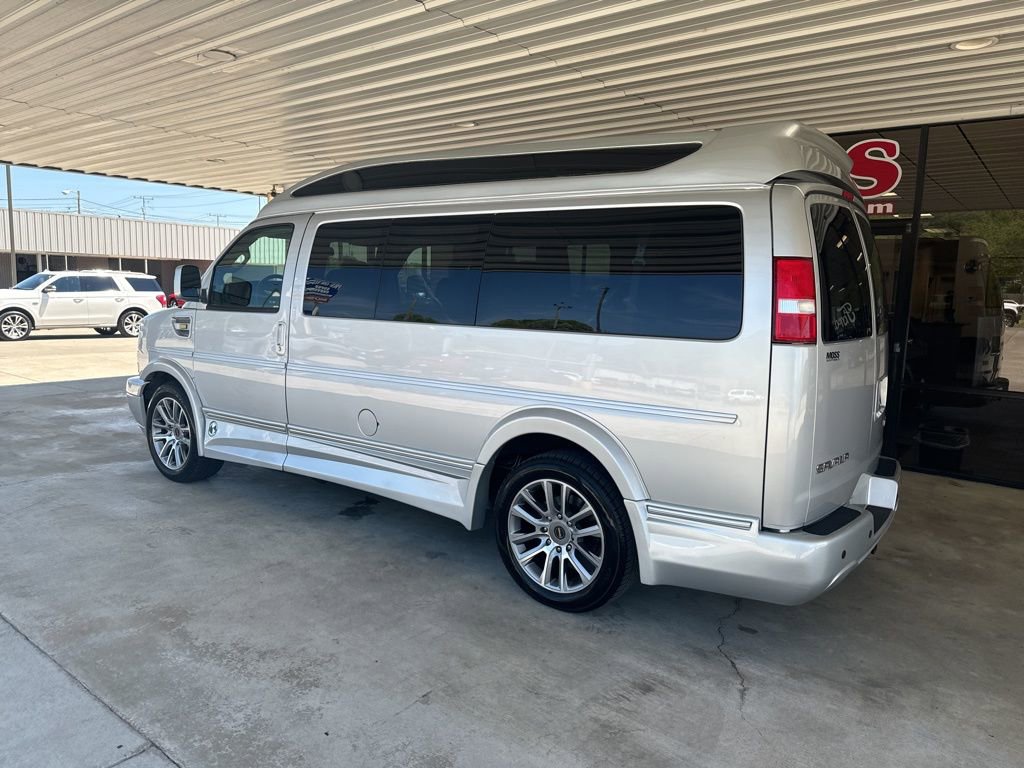 Used 2020 GMC Savana 2500 w/ Enhanced Convenience Package RWD image 6