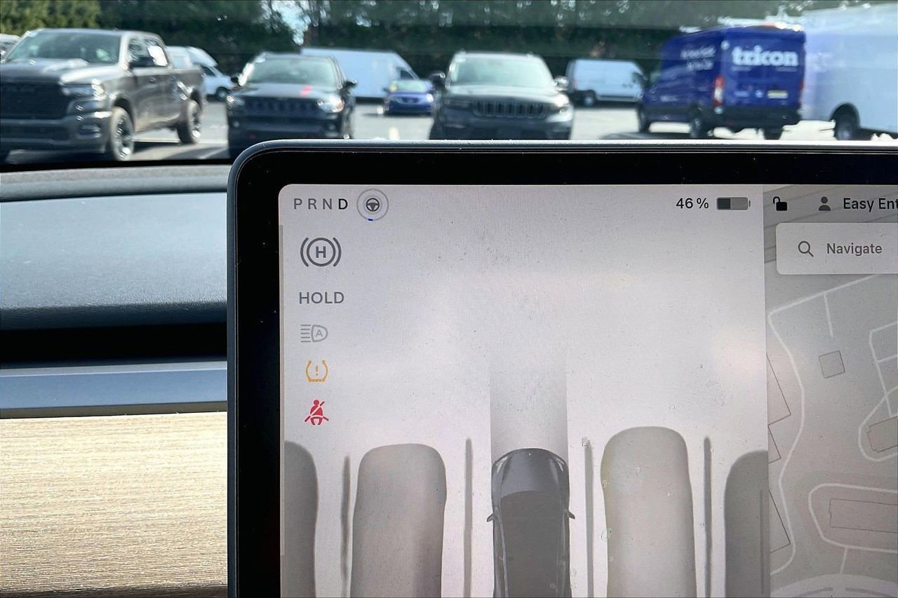 Used 2024 Tesla Model Y Performance image 29