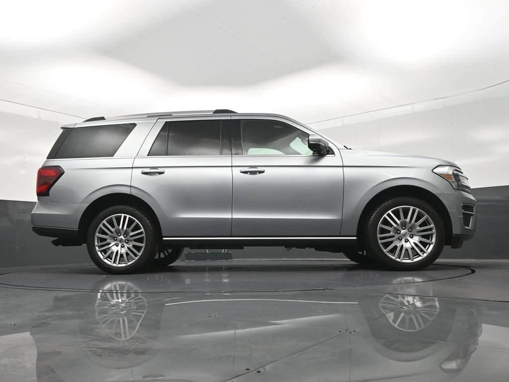Used 2023 Ford Expedition Limited AWD/4WD image 28