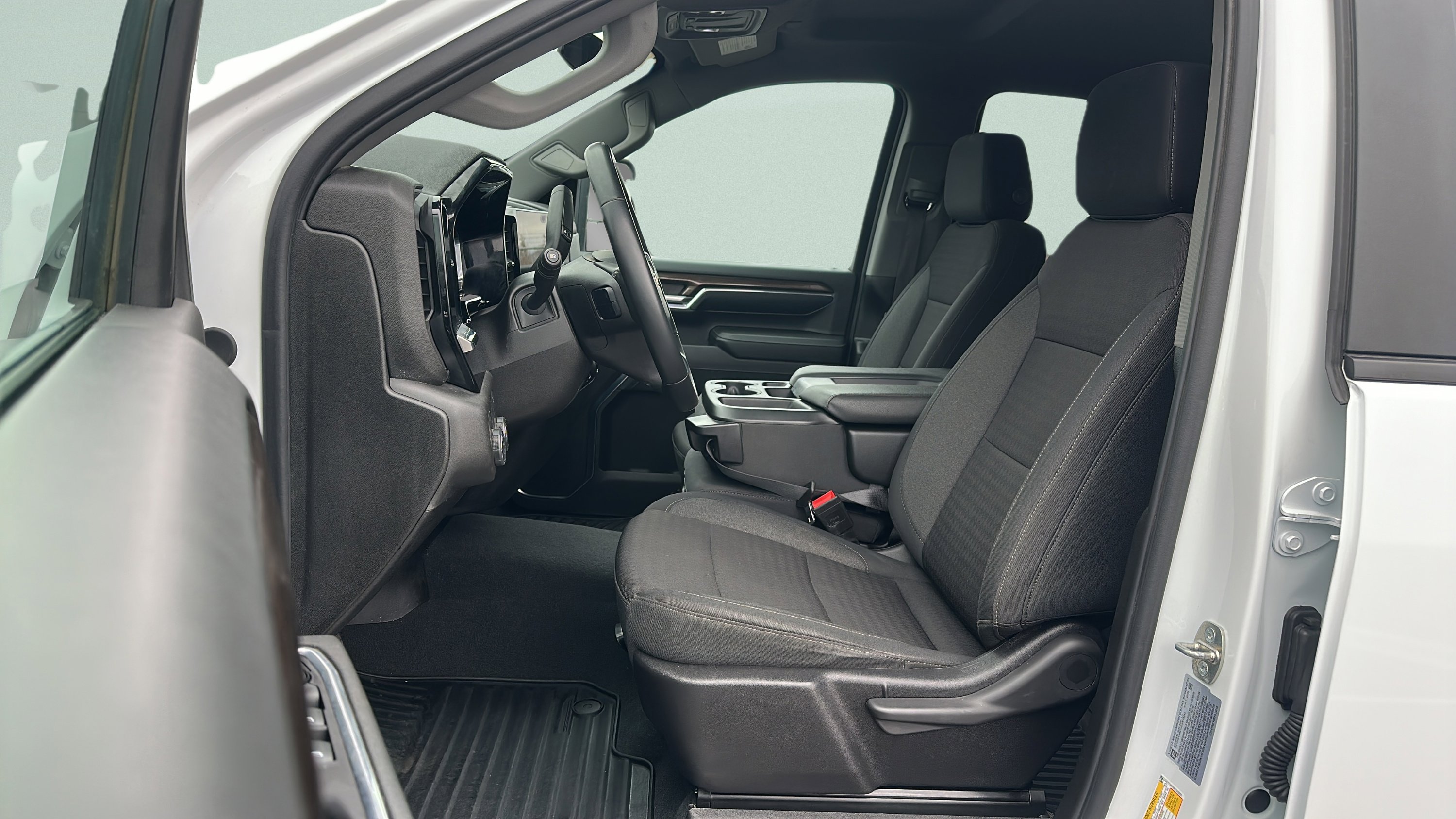Used 2024 Chevrolet Silverado 2500 LT image 38