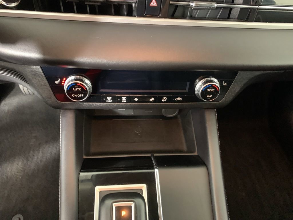 Used 2024 Mitsubishi Outlander SE image 24