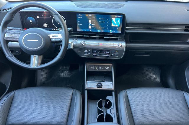 Certified 2025 Hyundai Kona Limited FWD image 17