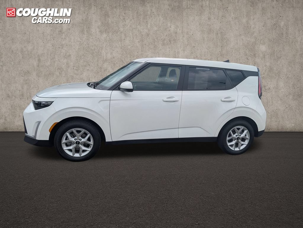 New 2024 Kia Soul LX w/ Option Group 015 FWD image 4