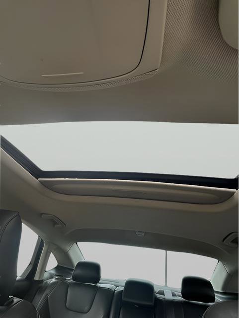 Used 2014 Ford Fusion Titanium FWD image 18