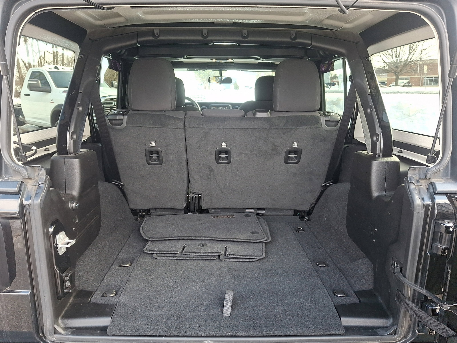 Used 2022 Jeep Wrangler Unlimited Sport image 31