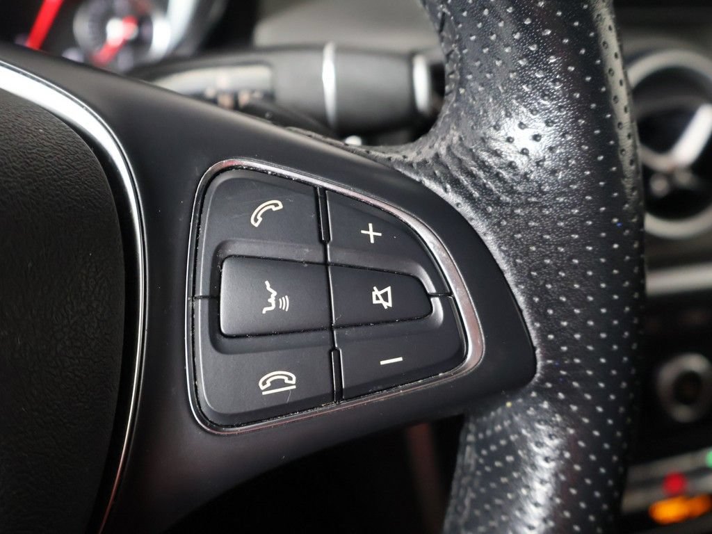 Used 2019 Mercedes-Benz GLA 250 4MATIC image 39