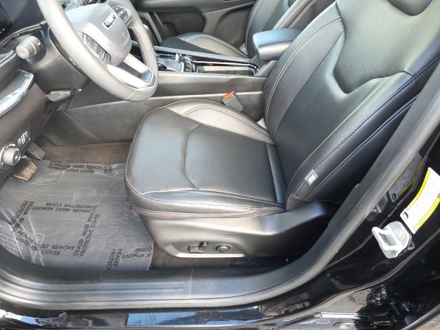 Used 2024 Jeep Compass Limited w/ High Altitude Package image 15