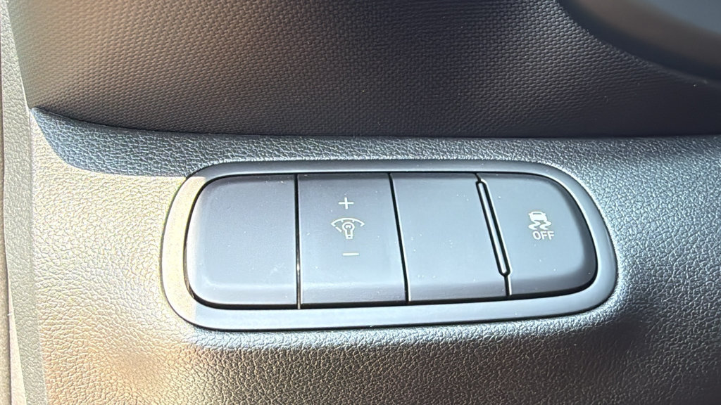 New 2026 Hyundai Venue SEL FWD image 18