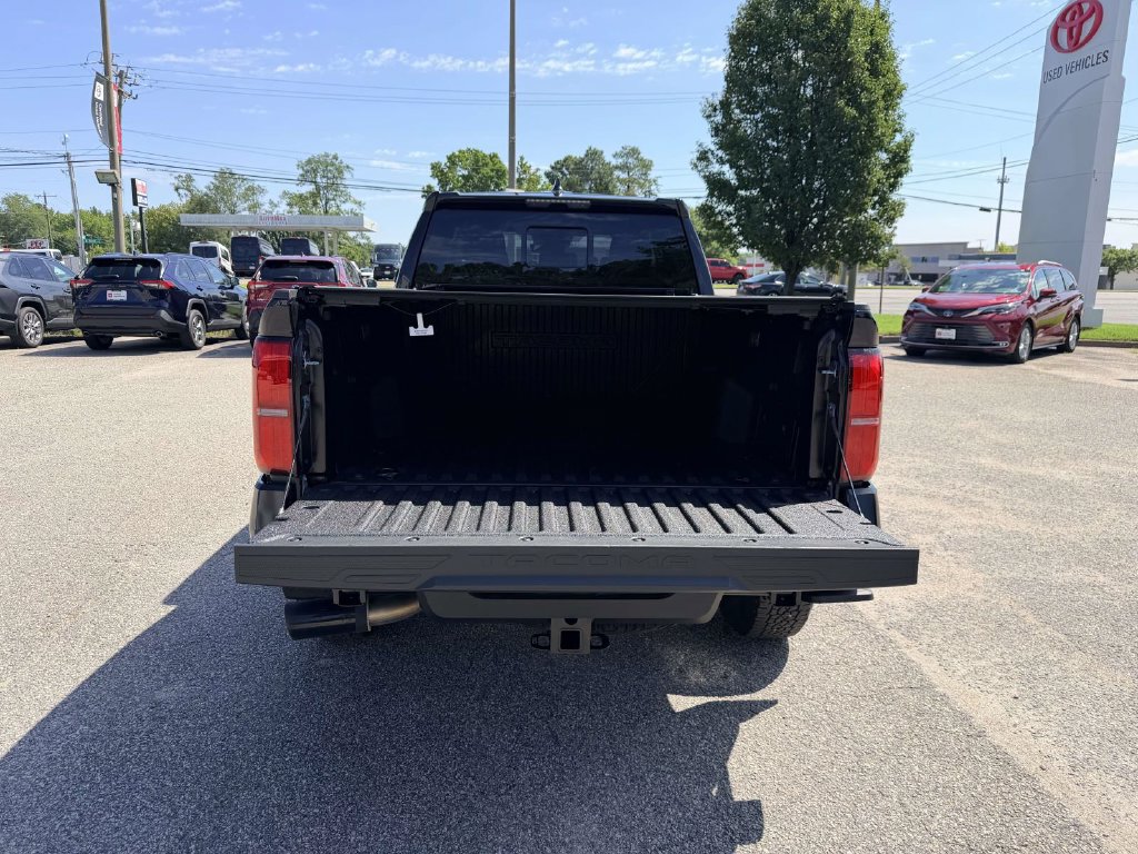 Certified 2026 Toyota Tacoma TRD Off-Road w/ TRD Off Road Upgrade Package AWD/4WD image 15