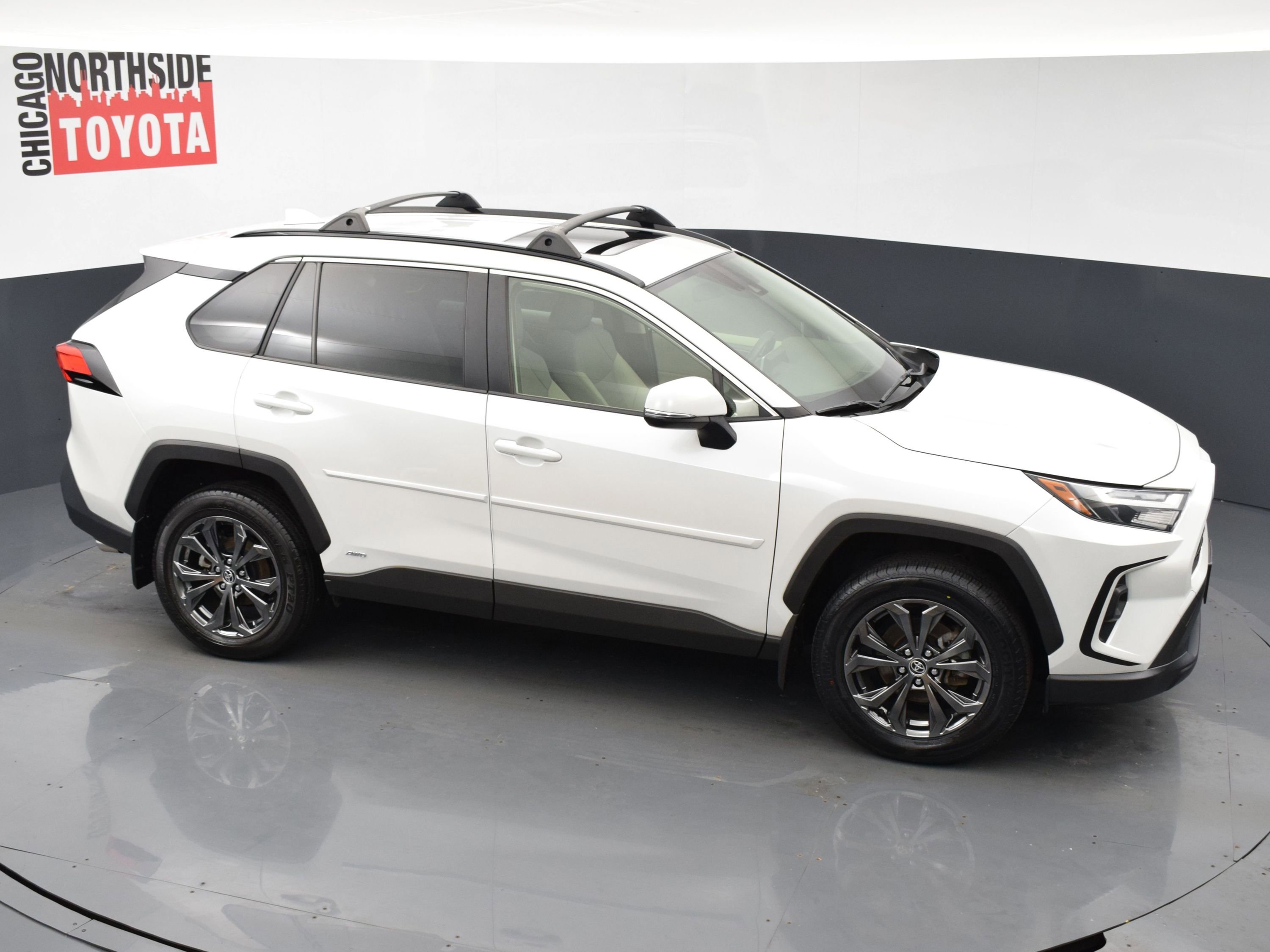 Used 2023 Toyota RAV4 XLE Premium image 24