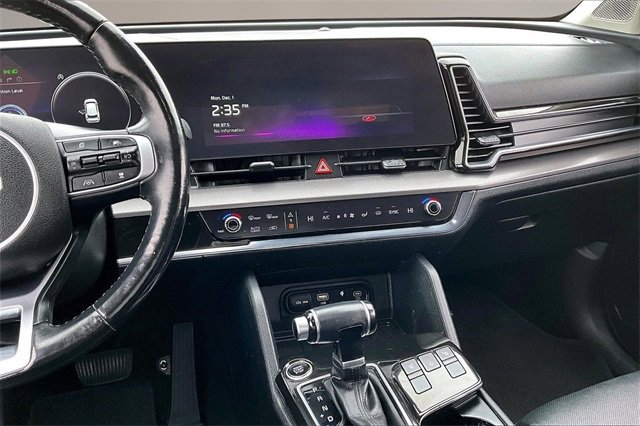 Used 2023 Kia Sportage SX image 9