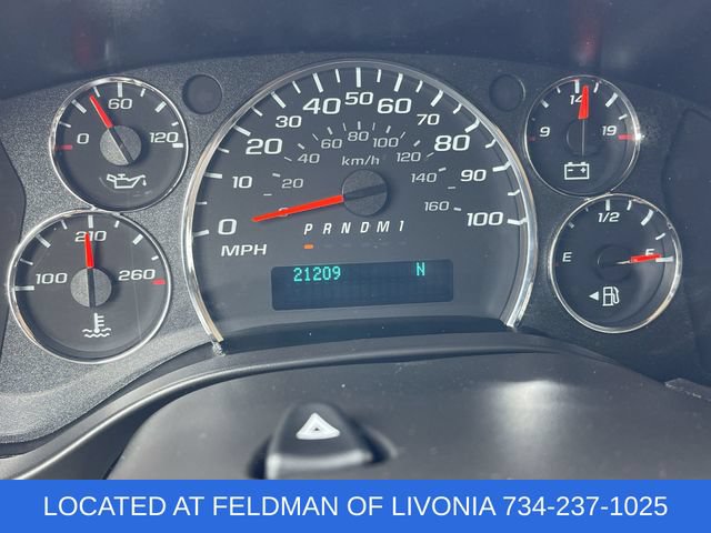 Used 2025 Chevrolet Express 3500 LT w/ LT Preferred Equipment Group RWD image 12