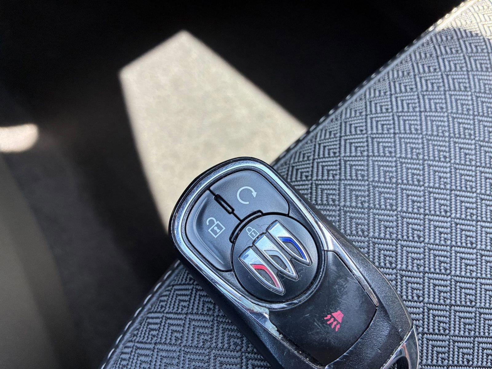 Used 2025 Buick Encore GX Preferred image 23