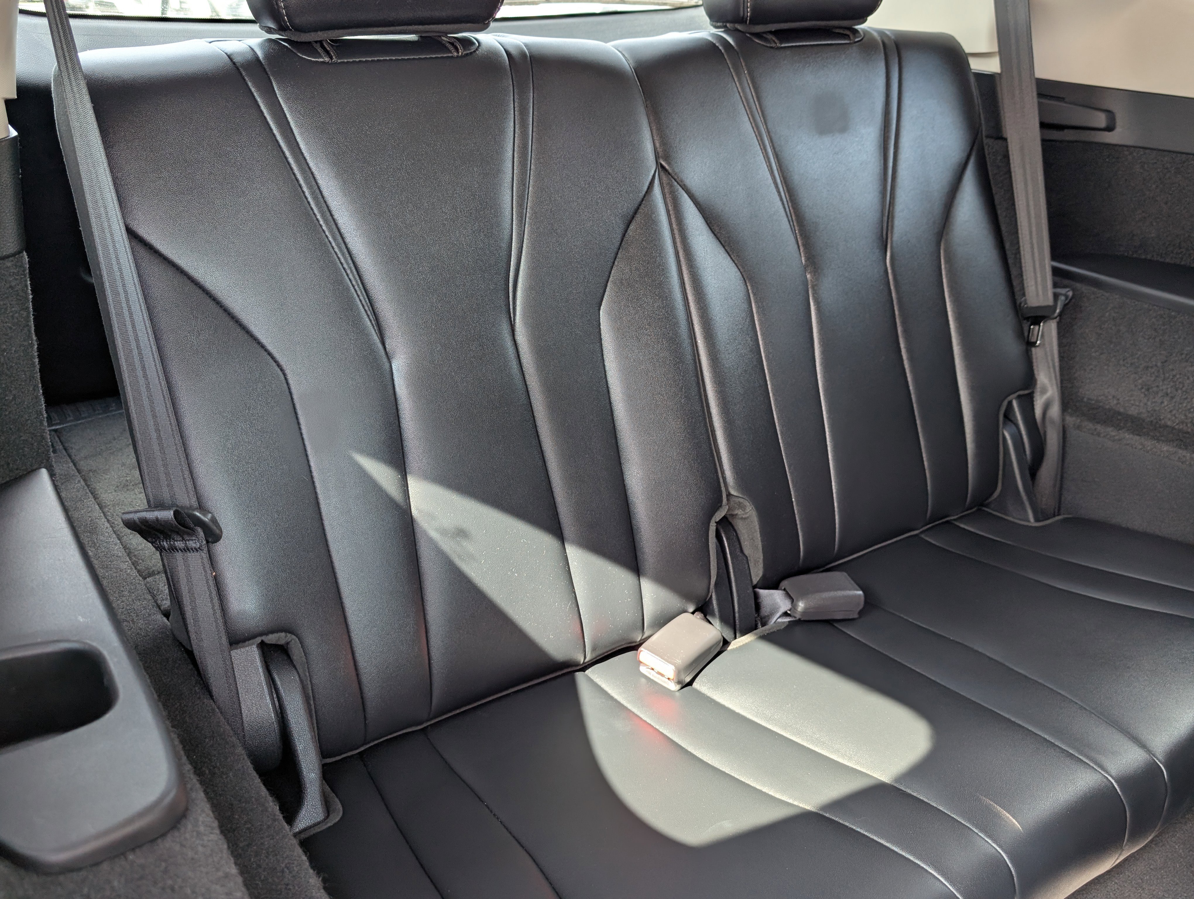 Used 2023 Acura MDX SH-AWD w/ Technology Package image 12