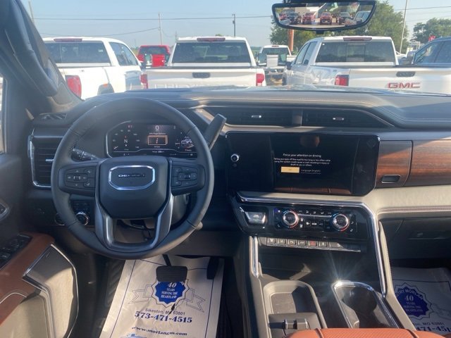 New 2025 GMC Sierra 2500 Denali Ultimate image 15