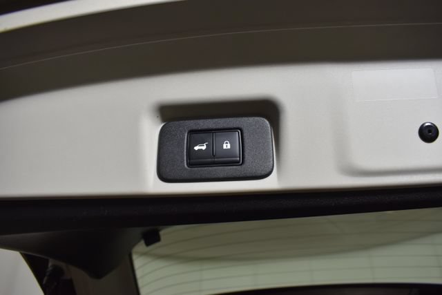 Used 2024 Nissan Ariya AWD image 32