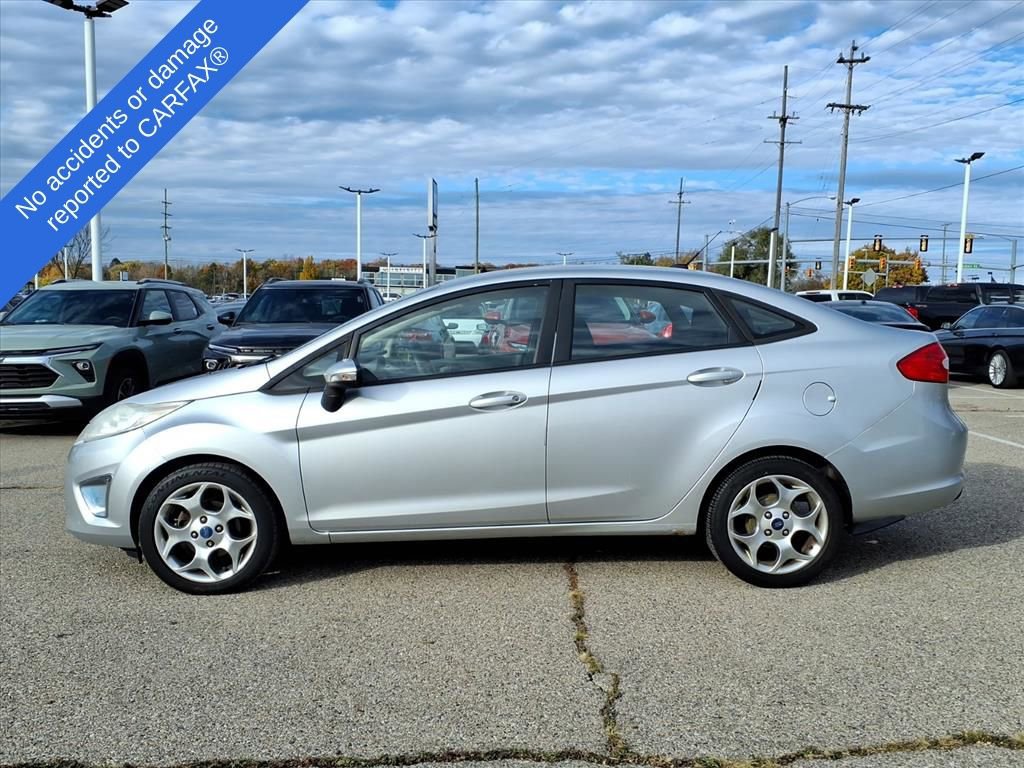 Used 2011 Ford Fiesta SEL image 9