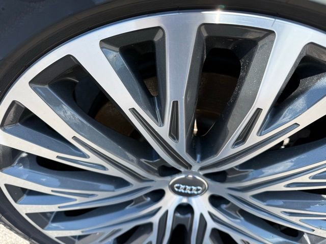 Used 2020 Audi A8 L 3.0T w/ Executive Package image 21