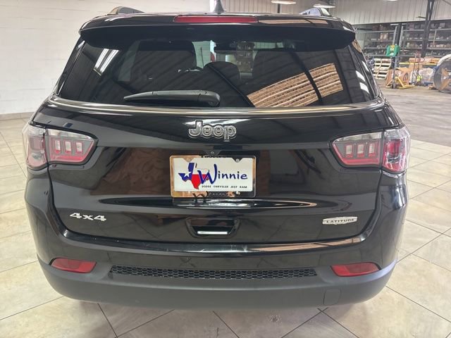 Used 2022 Jeep Compass Latitude w/ Convenience Group AWD/4WD image 4