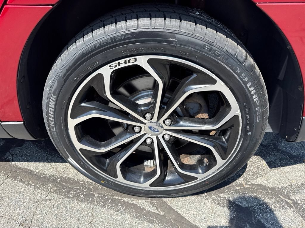 Used 2013 Ford Taurus SHO AWD/4WD image 13
