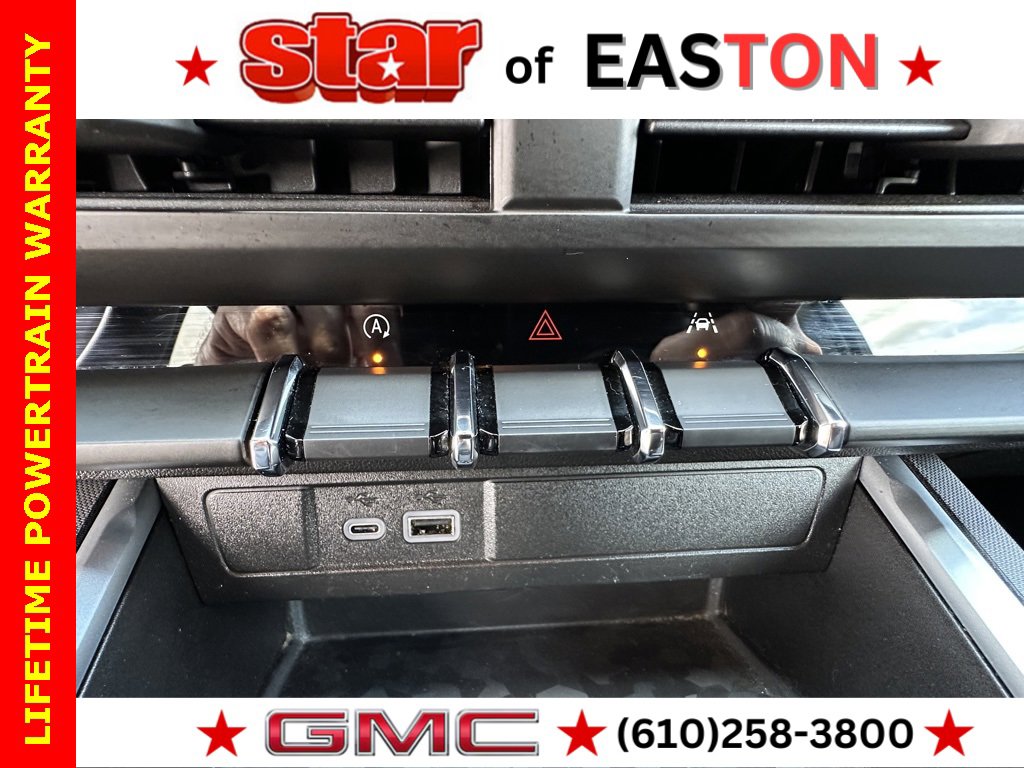 Used 2024 Chevrolet Colorado Trail Boss w/ Advanced Trailering Package image 24