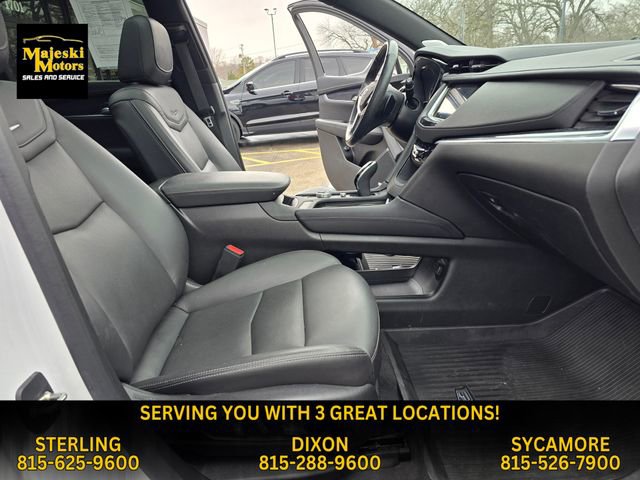 Used 2023 Cadillac XT5 Premium Luxury w/ LPO, Floor Liner Package image 31