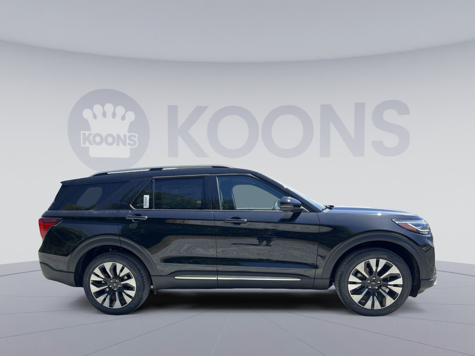New 2026 Ford Explorer Platinum w/ LUX Leather Package AWD/4WD image 8