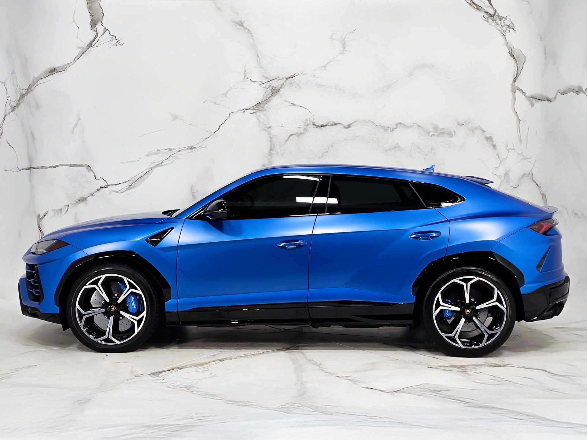 Used 2021 Lamborghini Urus image 6